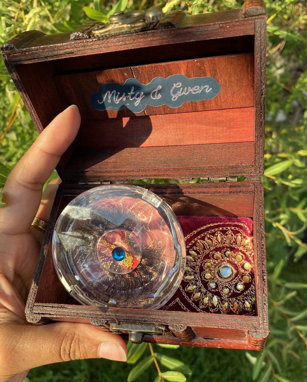 Handmade colorful bindis and lash combo set in clear crystal makeup case reusable faux mink baddie lashes wooden chest box super cute gift