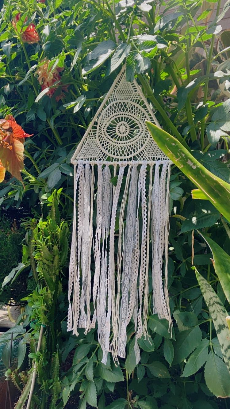 SCENTED The eye of Horus triangle woven white lace and crochet cotton Hamsa macrame wall decor chic boho tapestry dreamcatcher